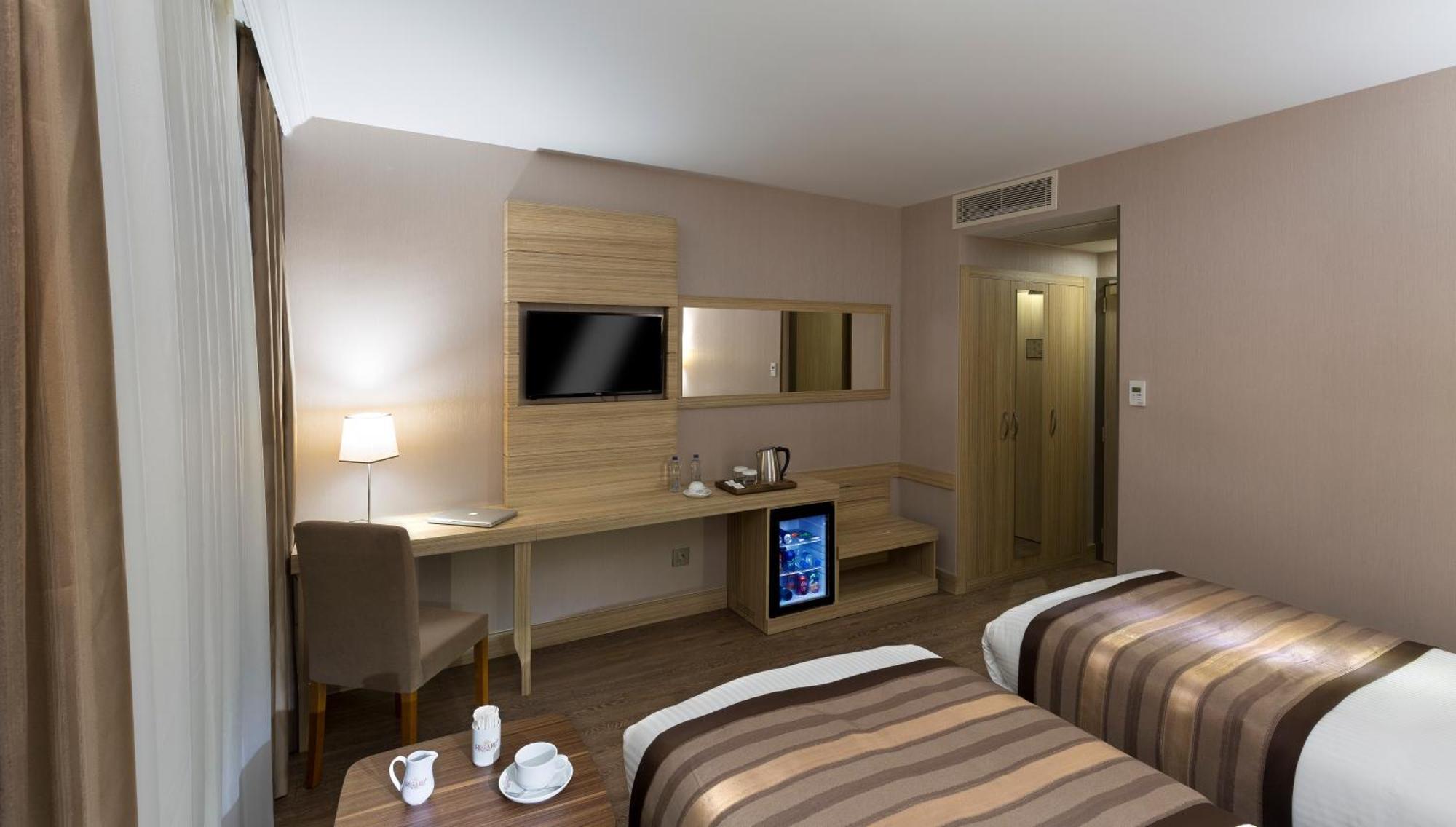 Otel Regard 4*